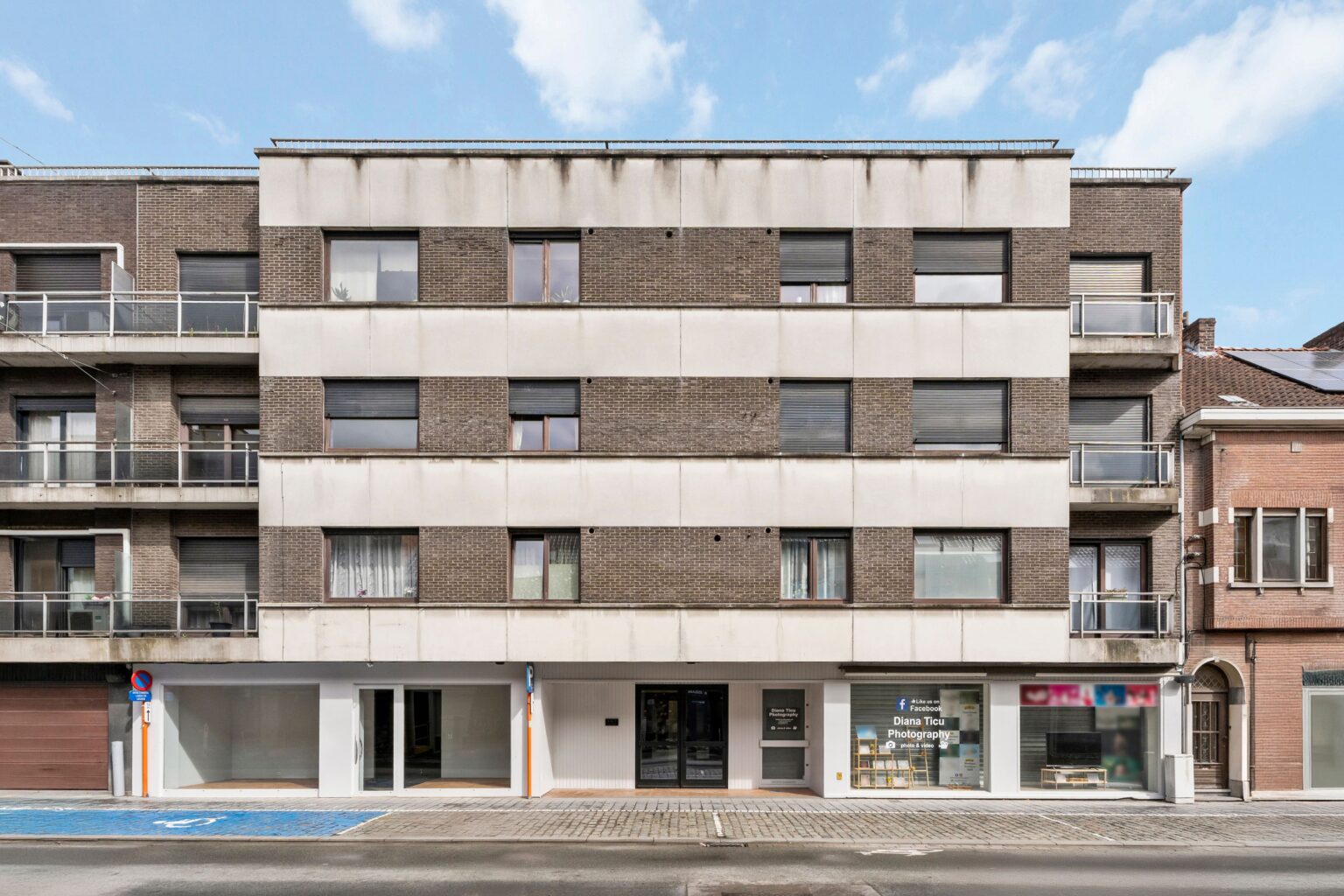 Appartementsgebouw uit de bestaande vastgoedgalerij
